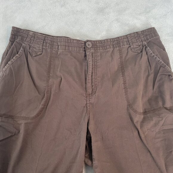St Johns Bay Womens Shorts 18W Plus Brown Zip Fly Pockets Casual BRO26E - Picture 3 of 10